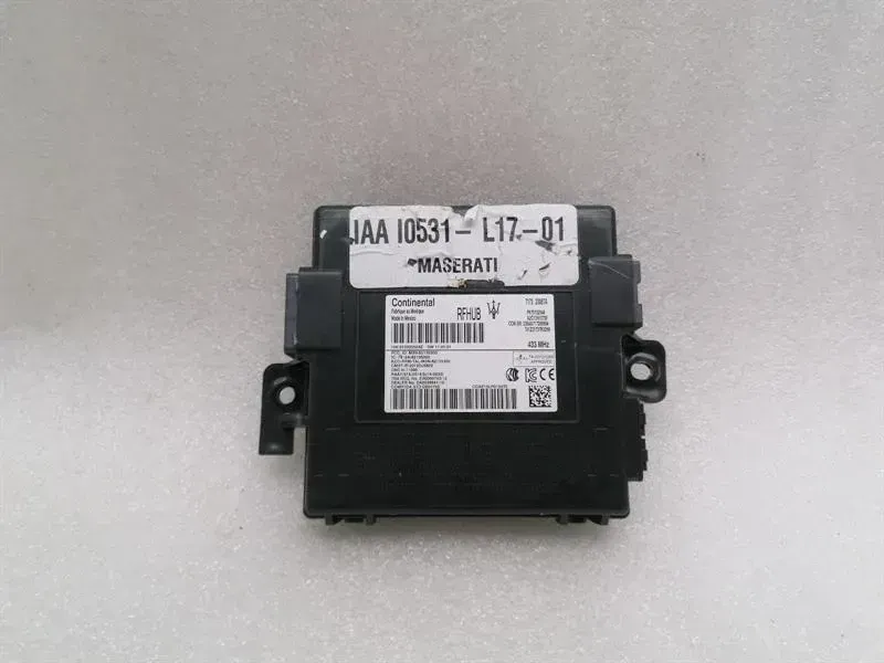 Maserati Quattroporte VI M156 Passive Entry ECU 670102548 ECU