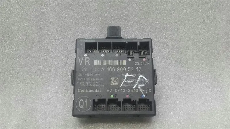 Mercedes ML W166 Front Right Door Module A1669005212 Door Control Unit Front Re