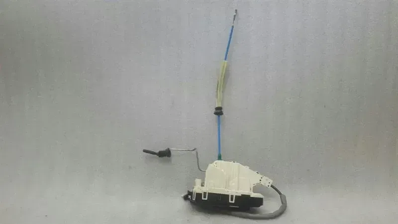 Mercedes W166 rear right door lock A2047303635 door lock rear right HR