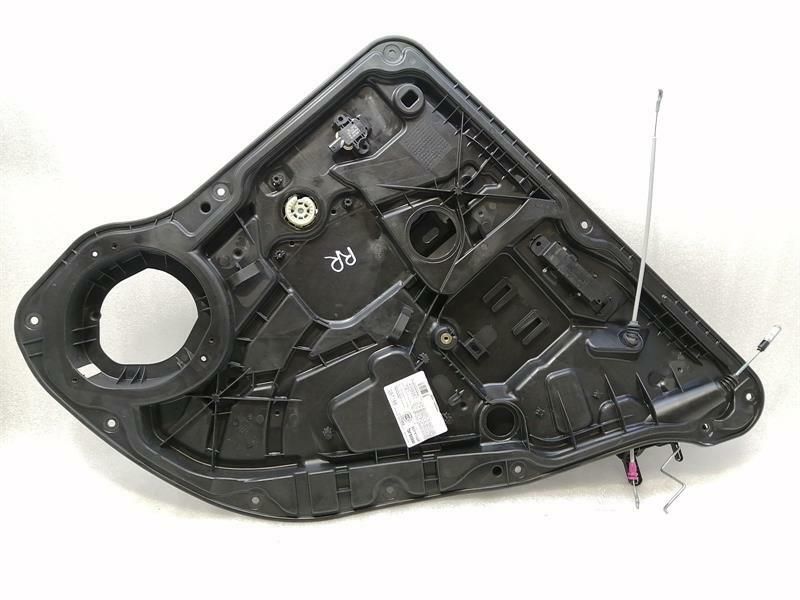 Mercedes GLS 350D Right Rear Door Winder A1667309001 Rear Right Window