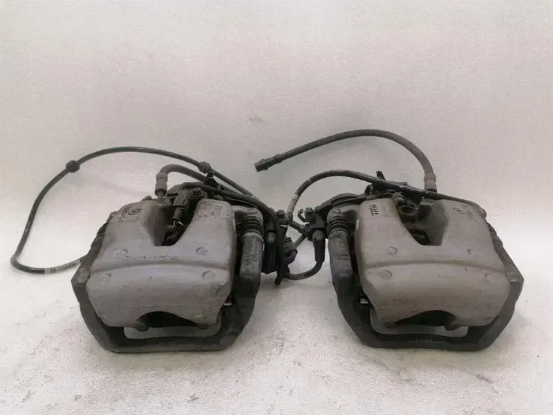 Mercedes E Class W238 Rear Brake Caliper SetA0004232981 Rear Brake Caliper Set