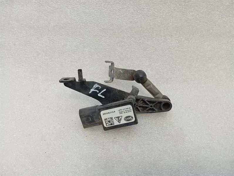 Porsche 911 992 Front Left Level Sensor 992616213A Level Sensor VL