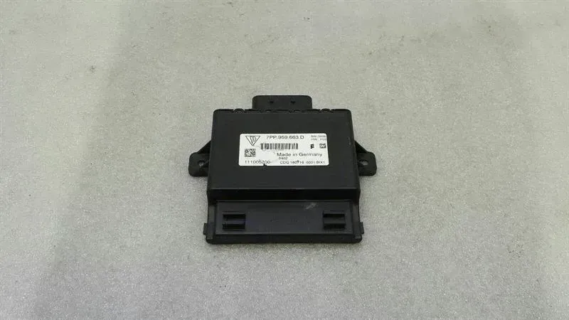 Porsche 911 991 Electronic Voltage Converter 7PP959663D Voltage Stabilizer