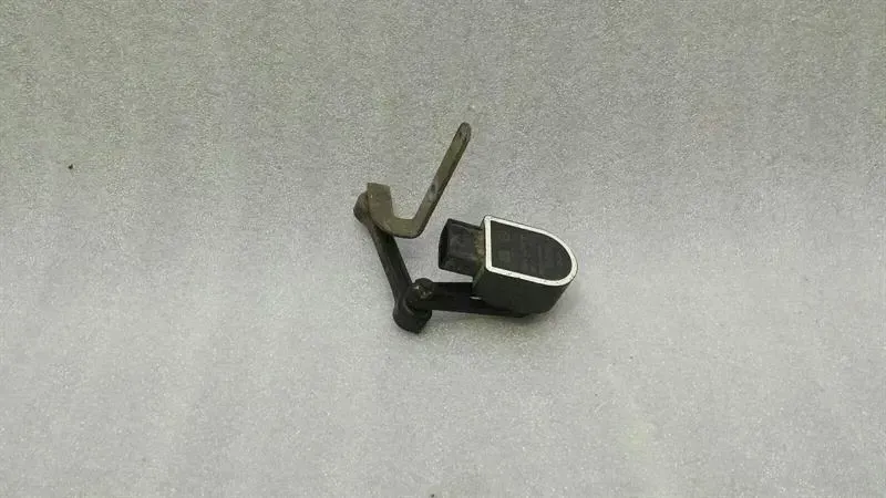 Mercedes GLS X166 Xenon Level Sensor A0045429918 Height Sensor.