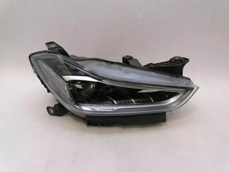 MASERATI GHIBLI M157 Right Headlight 670100985 Headlights Right RHD LED 19-23