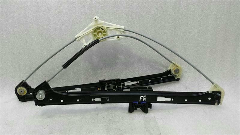 Porsche Macan 95B Right Front Door Winder 95B837462 Front Right Window