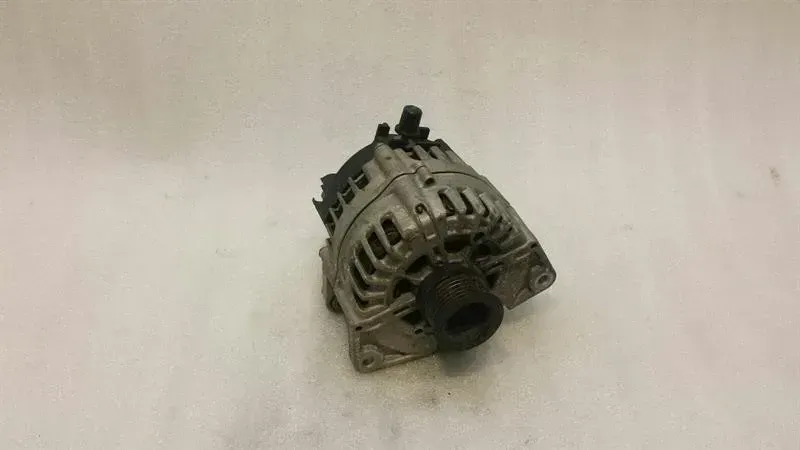Mercedes CLS W218 Alternator A0141540902 Alternator 180A M278