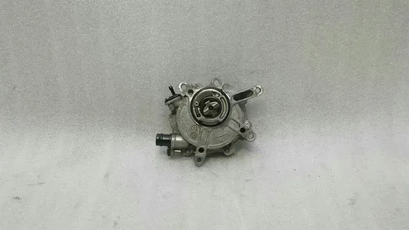 Mercedes CLS W218 Vacuum Pump A2762300165 Vacuum Pump M278 V8