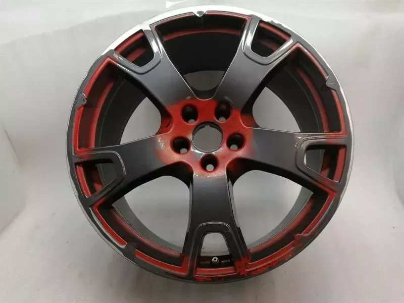 Maserati Levante Alloy Wheel 670044701 Levante 9J X20 ET 40.5 Alloy Wheel