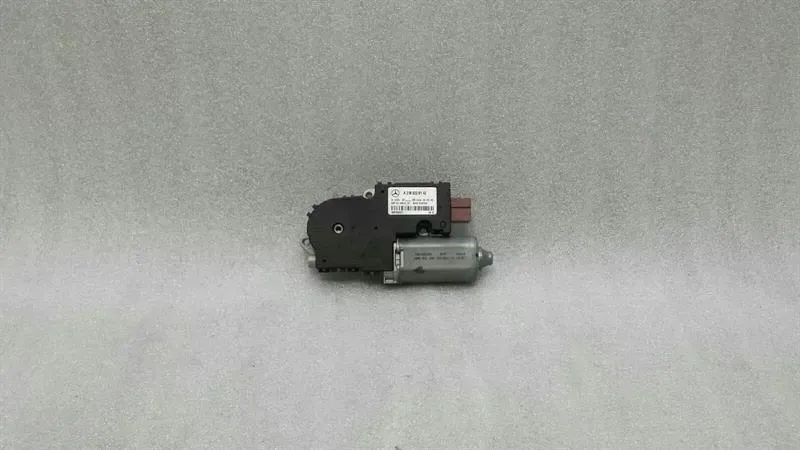 Mercedes CLS W218 Sun Roof Engine A2188200142 Sunroof Motor