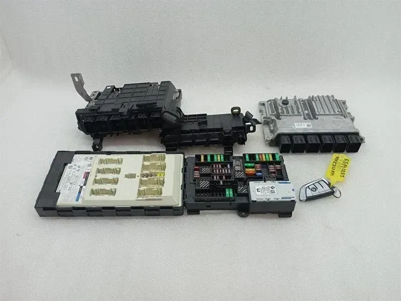 2024 BMW 8 Series 18--25 G16 M8 DME SET Engine ECU 5A53263 SET Engine ECU
