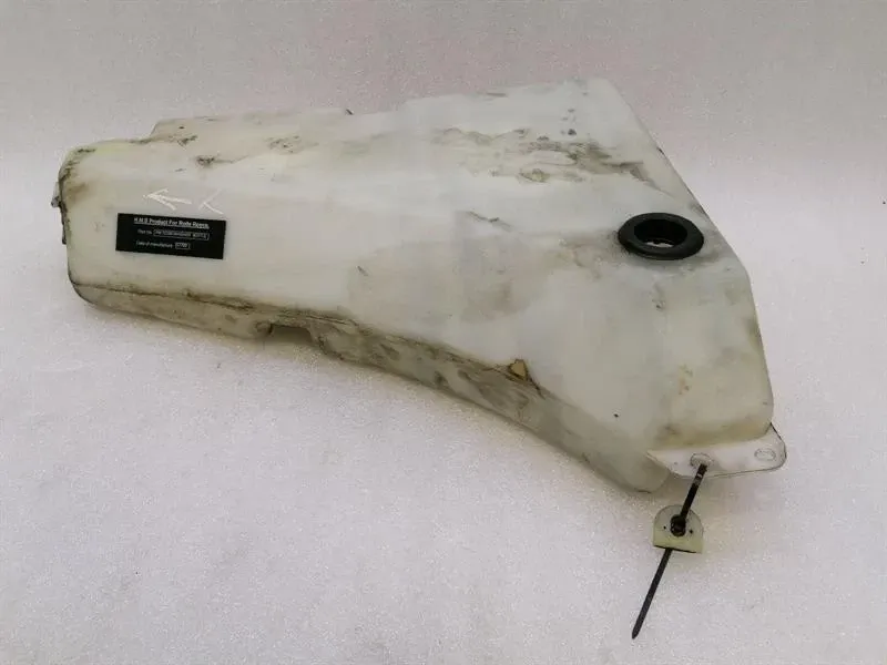 Bentley Arnage washer fluid reservoir with defect PM22266 washer fluid tank -