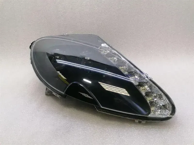 Aston Martin Vantage V12 Right Headlight ED23-13W029-BC BLACK BEZEL Headlamp