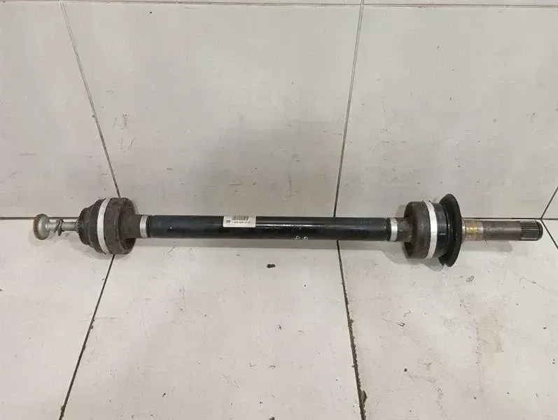 BMW 5 F90 G30 M5 drive shaft rear right 7856936 rear right drive shaft
