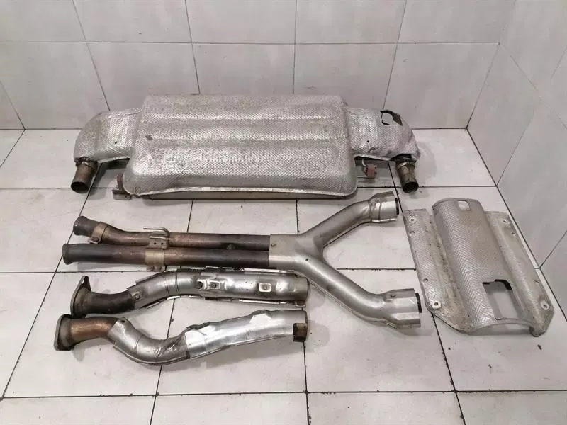 ASTON MARTIN VANTAGE V8 Avgasljuddämpare 6G33-5230-RF Avgasljuddämpare