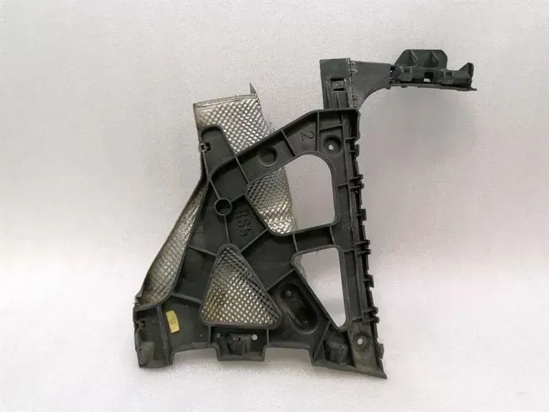 Audi RS5 8T rear RHS bumper bracket 8T0807454B bumper holder rear right