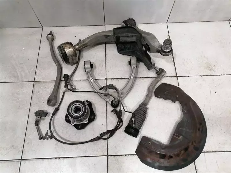 Bentley Continental GT 18-24 3S Right Front Hub 971407246L Front Wheel Bearing Housing