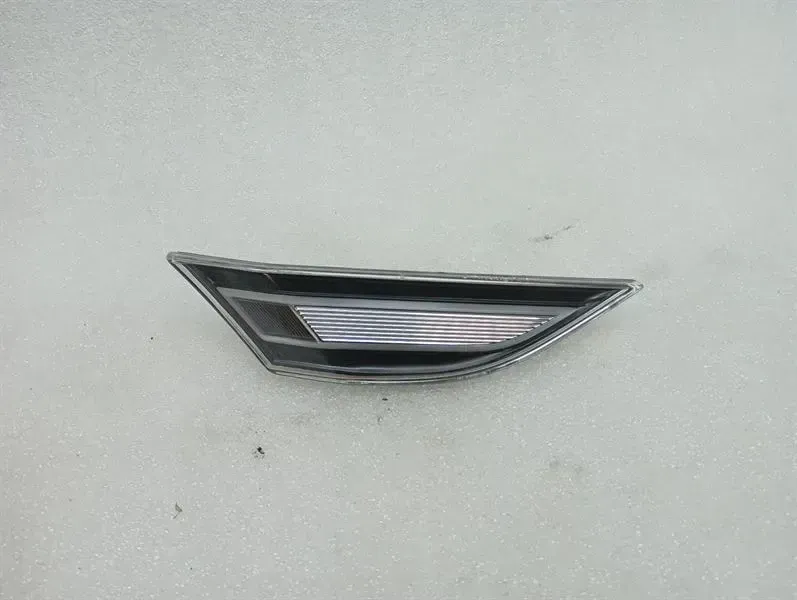 Porsche Cayman 718 GT4RS Right Indicator 99163125606 Right Side Indicator