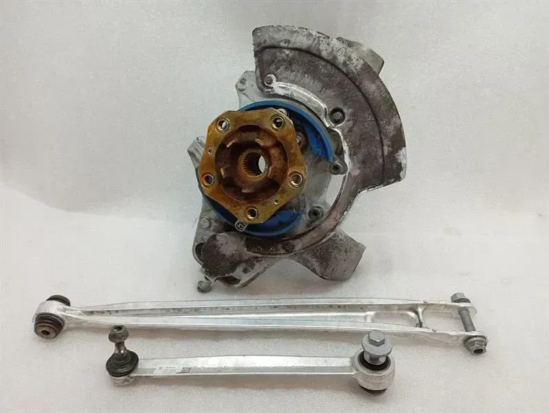 Porsche Cayman 718 GT4 Left Rear Hub 982505435D Wheel Bearing Housing Rear Left