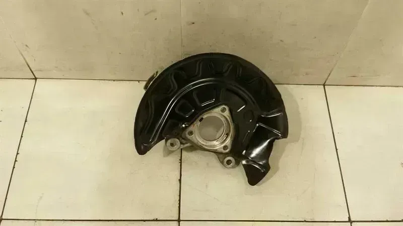 Audi S3 8V Left Front Hub 5Q0407257A Wheel Bearing Housing Front Left