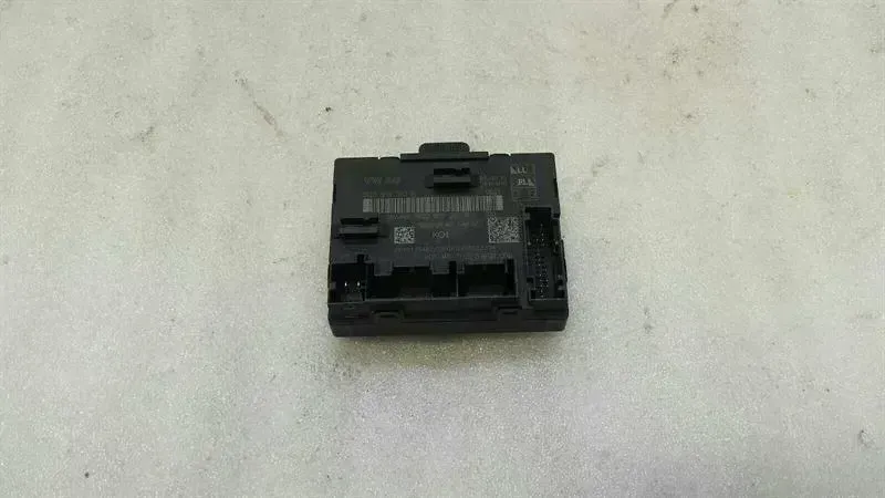 Audi S3 8V left door module 5Q0959393E door left control unit