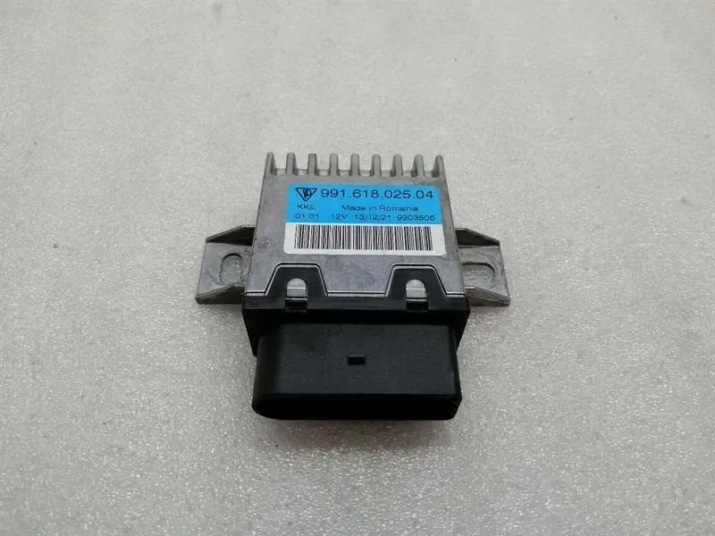 Porsche Cayman 718 GT4 Electronic Module 99161802504 ECU FUEL PUMP