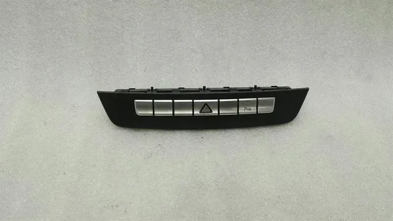 Mercedes C Class W204 Switch Block A2049058701 Switch Block