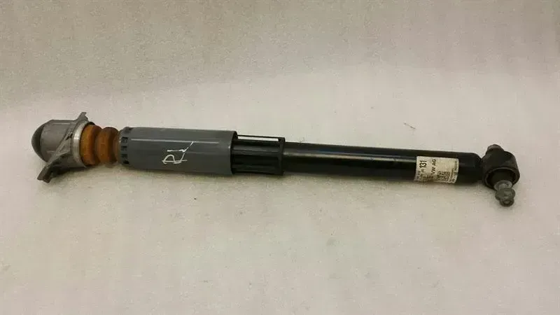 Audi A3 8V facelift left shock absorber rear 5Q0512011 shock absorber rear Li