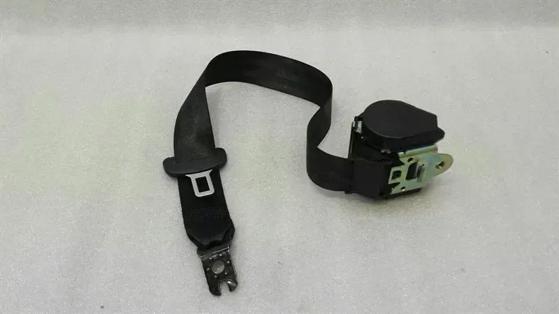 Audi A3 8V facelift rear seat belt 8V5857805A seat belt belt rear