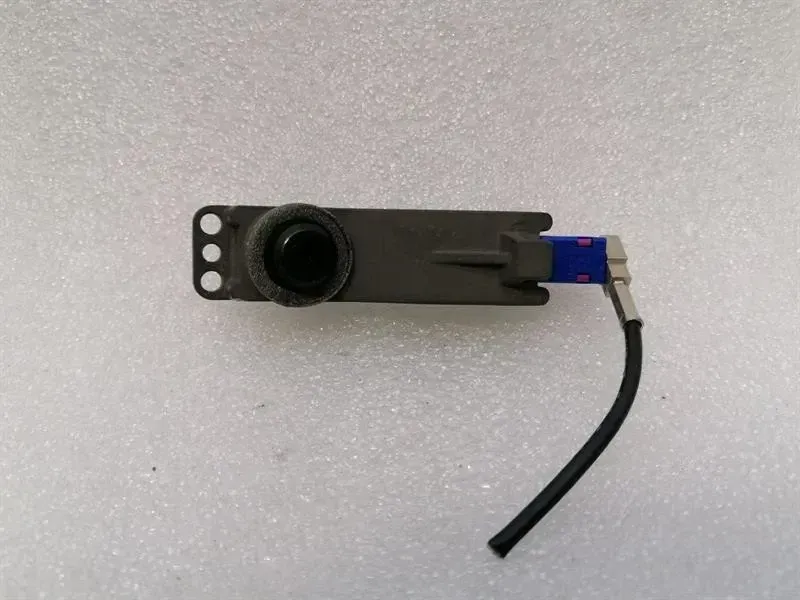 Tesla Model X 75D Side camera 1069104-00-C side video camera