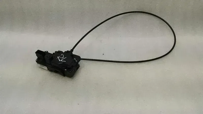 Tesla Model S 75 rear left door lock 6008911-00-D door lock rear left