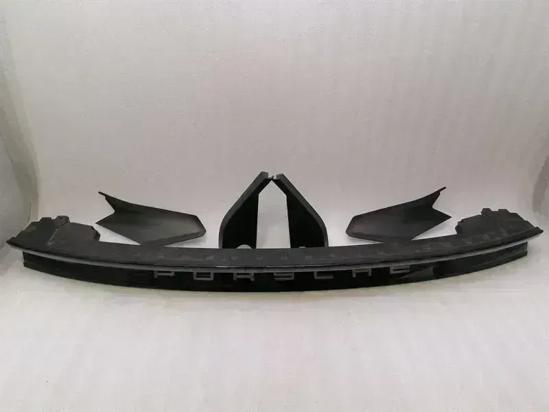 Porsche Taycan 9J stop light light strip 9J1945081K brake light