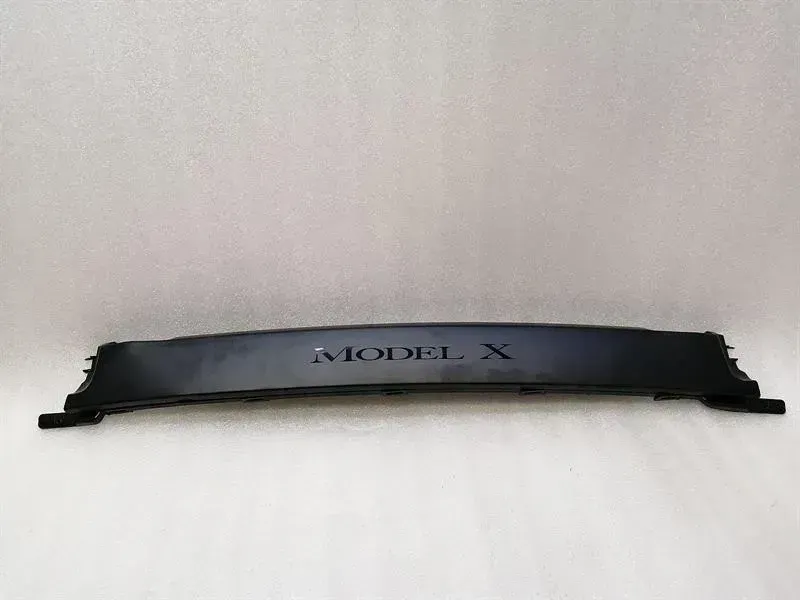 Tesla Model X P100D 1062517-00 Falcon Door Trim Door Trim