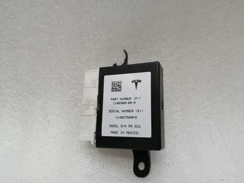TESLA MODEL X P100D Electronic module 1100308-00-A Steuergerät PARK ASSISST