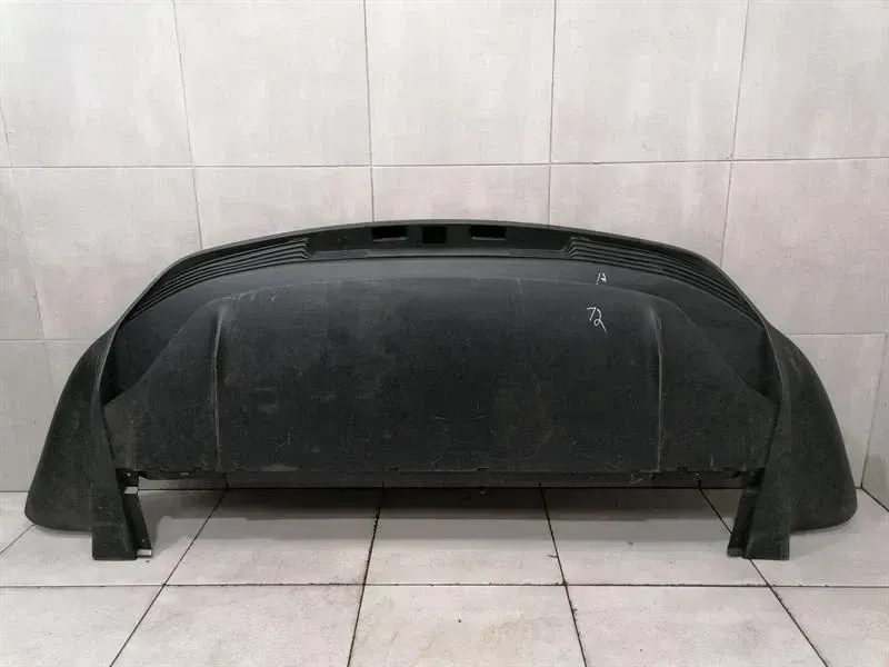 Porsche Taycan 9J Rear Bumper 9J1807983F Rear Bumper Diffuser