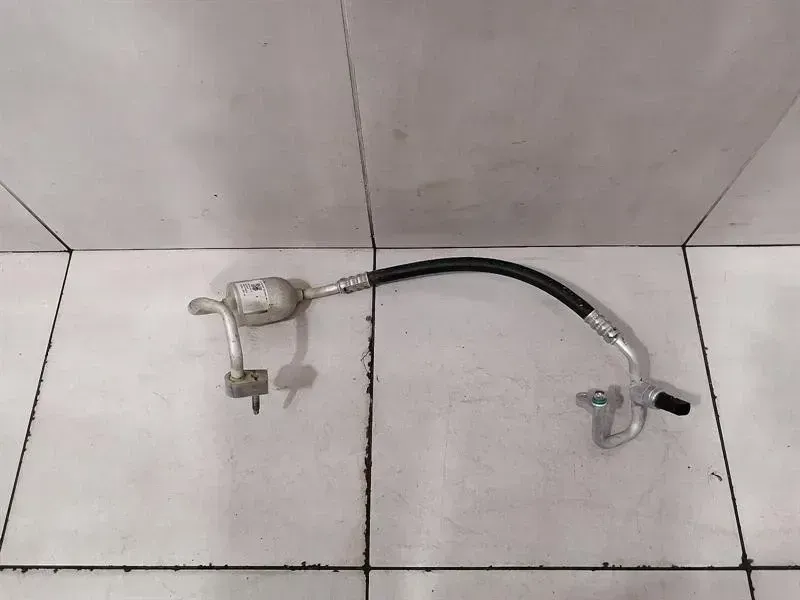 Tesla Model X P100D A/C Pipe 1032196-00-D Air Conditioning Air Conditioning