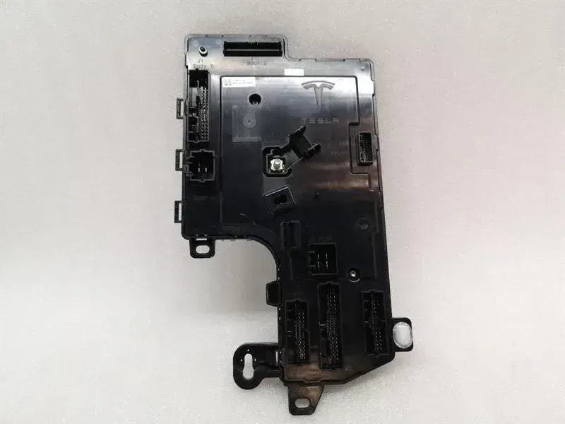 Tesla Model 3 Standard Range Premium Comfort Module 1078673-00-L ECU