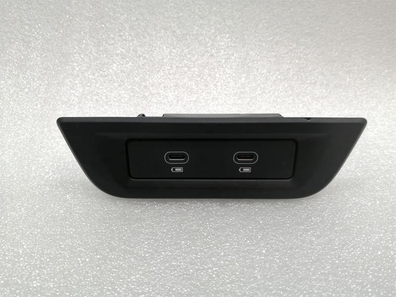 Porsche Taycan 9J USB charging port Type C 9J1035722B rear charging socket