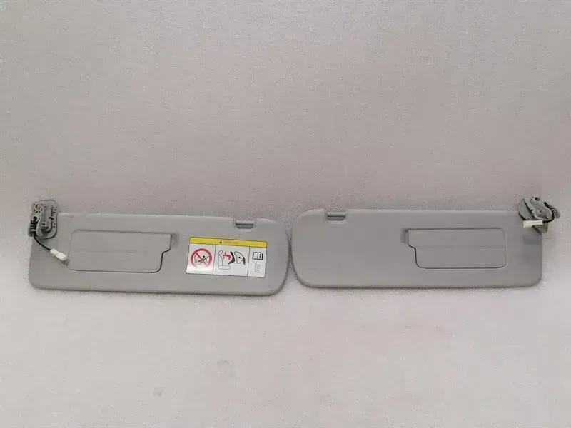 Tesla Model 3 Standard Range Sun Visor 1088738-06-F Sun Visor Visor Set