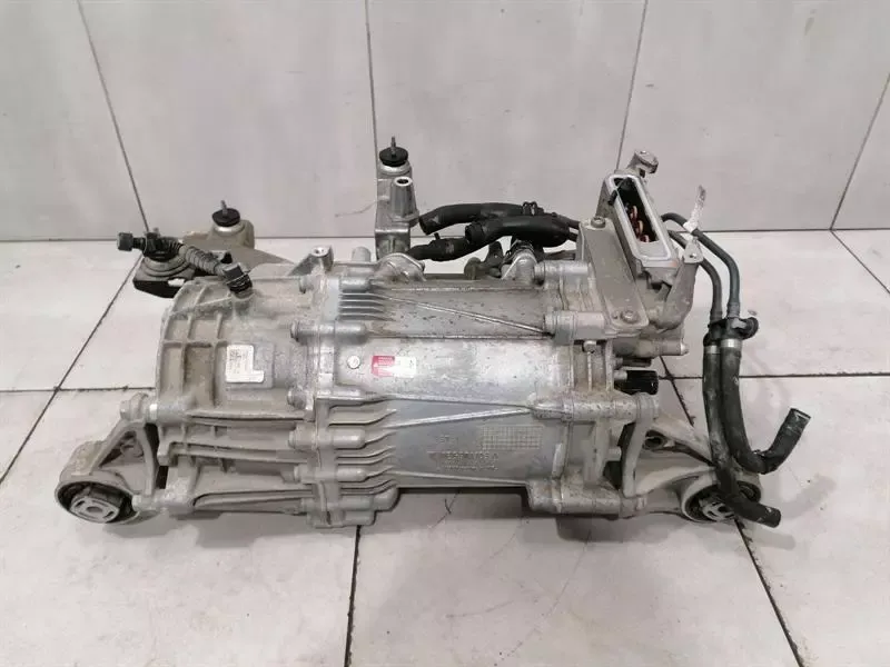 PORSCHE TAYCAN 9J ENGINE EBG FRONT ENGINE 9J190113F TURBO S AWD