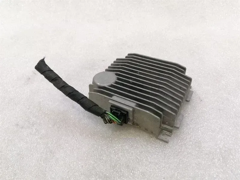 Porsche Taycan 9J electronic module amplifier 9J1035335D control unit
