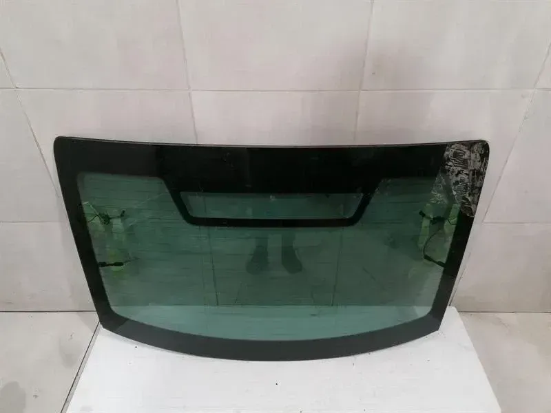 Porsche Taycan 9J rear screen 9J1845051AD rear window