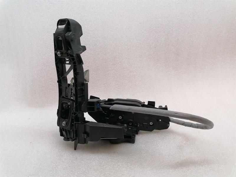 Mercedes EQA H243 EQA350 FRH door lock A0997202802 door lock FRONT RIGHT