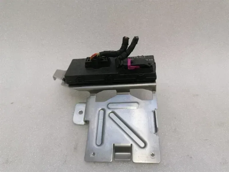 Porsche Taycan 9J boat lid control module 8W2959107A control unit tailgate
