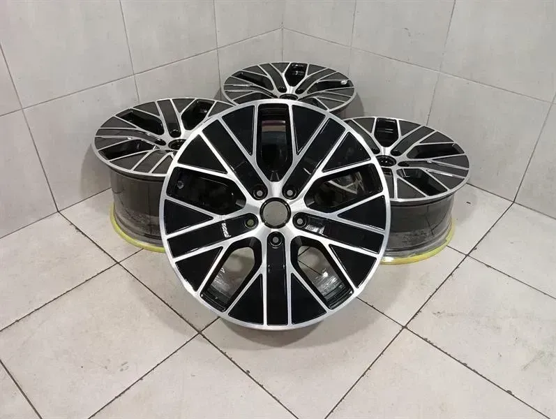 Porsche Taycan 9J Alloy Wheel Set 9J1601025J Alloy Wheel 9Jx20 ET54 11Jx20 ET60 SET