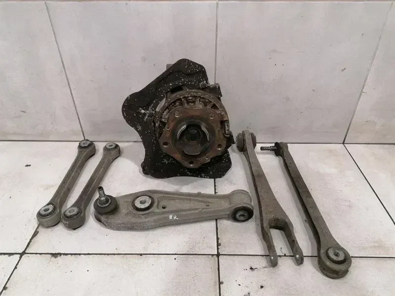 Porsche 911 996 right rear hub 99633111206 wheel bearing housing rear right