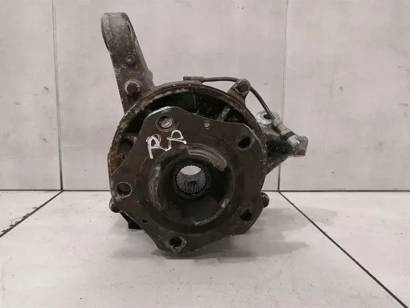 Porsche 911 996 right rear hub 99633161206 wheel bearing housing rear right