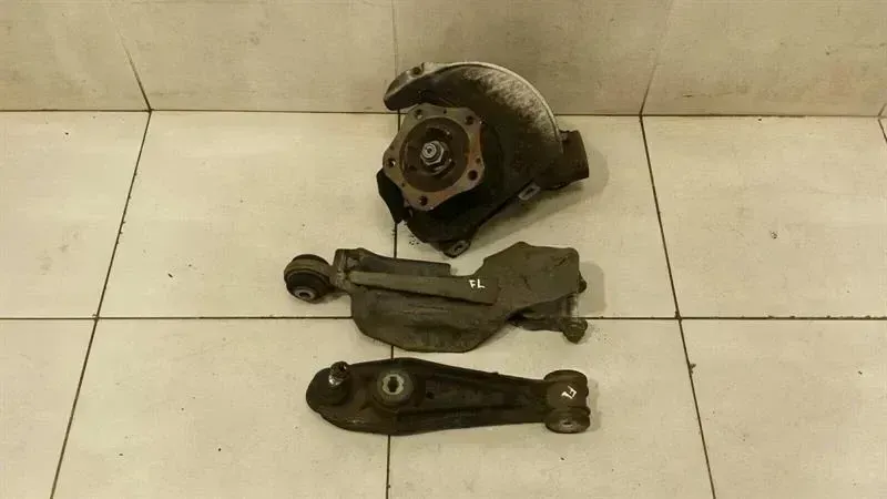 Porsche 911 997 Left Front Hub 99734165705 Wheel Bearing Housing Front Left Set