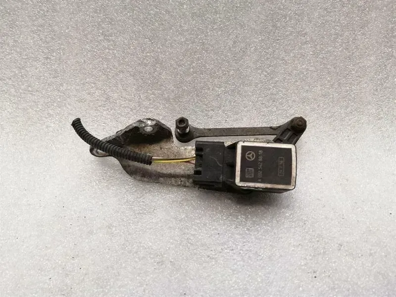 Mercedes SL R230 Left Rear Xenon Level Sensor A0025428818 Level Sensor Left
