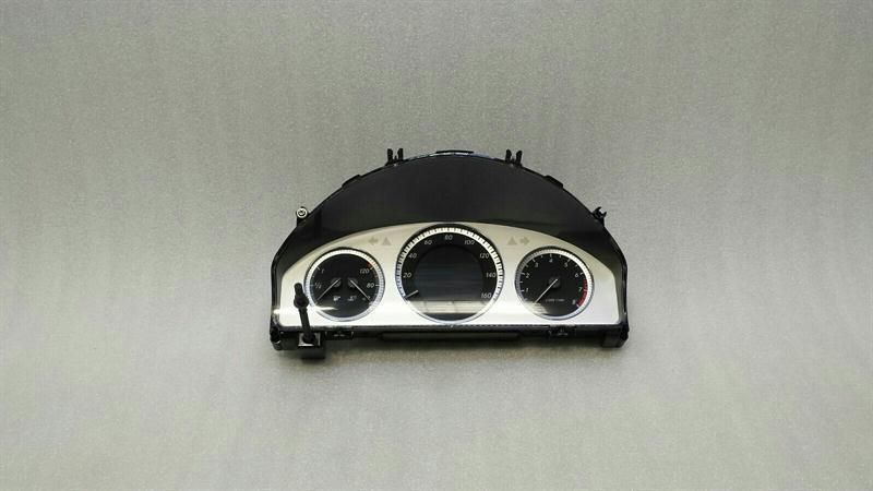 Mercedes GLK X204 Instrument Cluster A2049001605 Speedometer MPH